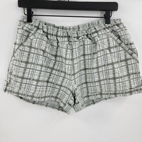Tasc Pants - Nwt Tasc performance shorts plaid endorphin medium bamboo green